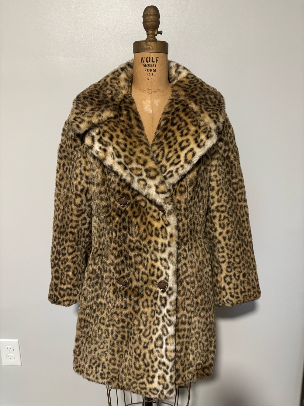 Vintage 60s Lilli Ann Leopard Faux Fur Coat Made in England